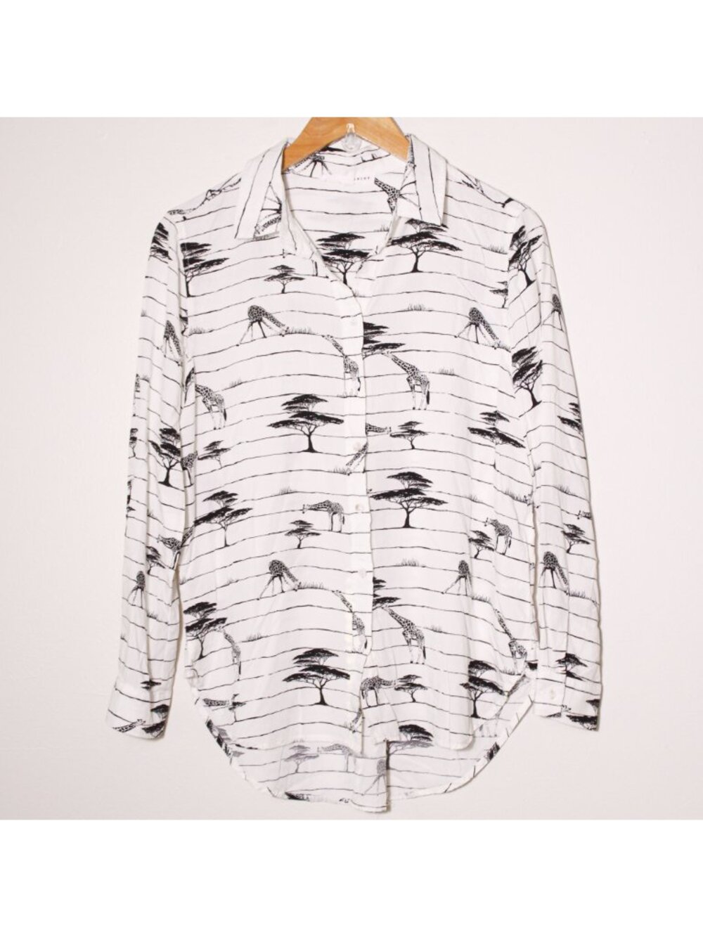 Jane + Delancy Giraffe Print Striped Long Sleeve Button Up Top White Black Size